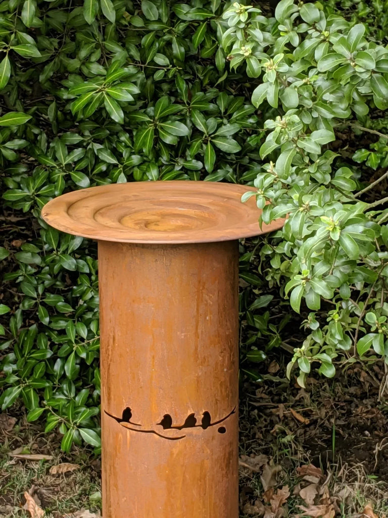 Saint Floret Bird Bath/Feeder. 80cm. Rust