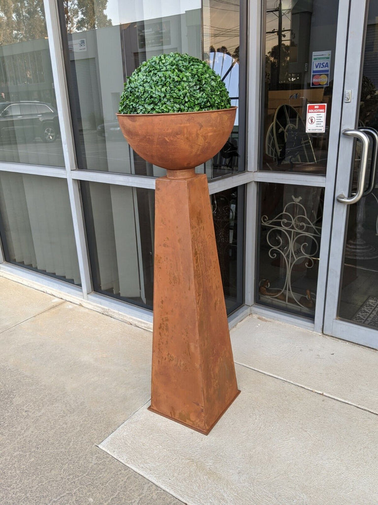 Capucine Antique Rust 121cm Planter Stand