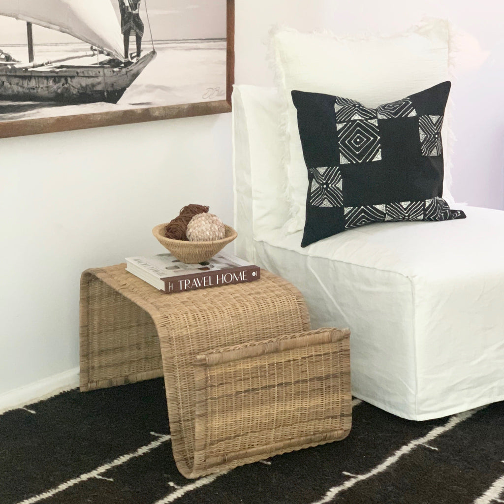 Oceana Wave Side Table / Magazine Rack