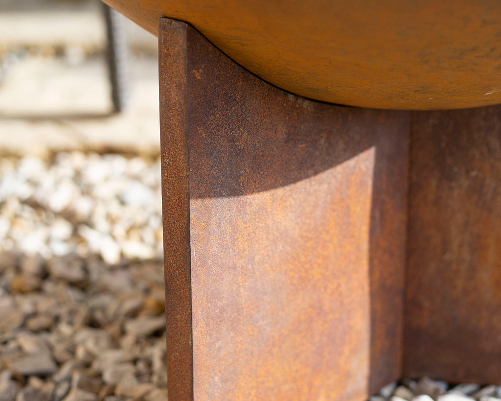 Mirlande Rustic Fire Pit with Half Grill