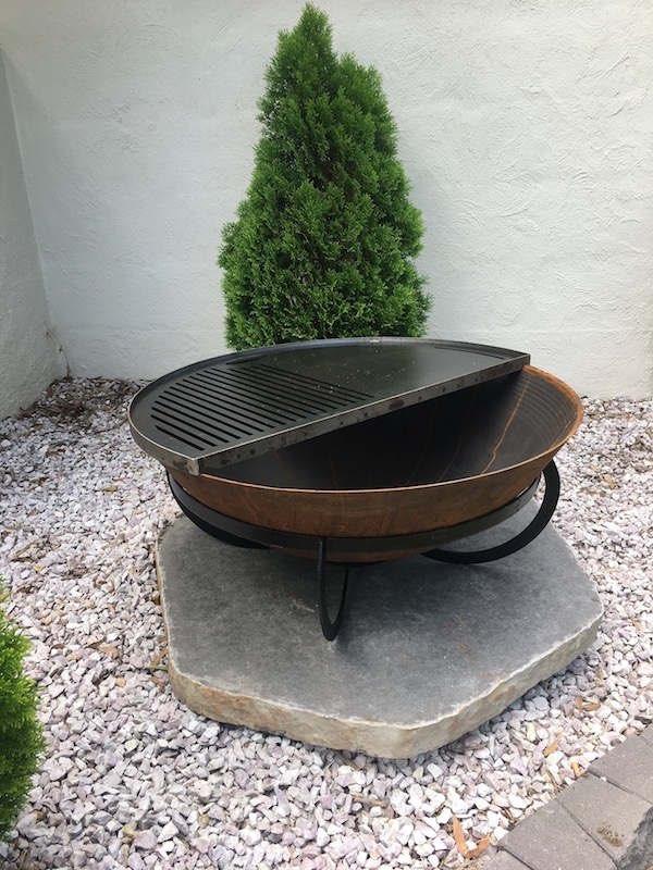 Izara Cast Iron Fire wVinyl Cover. 75cm