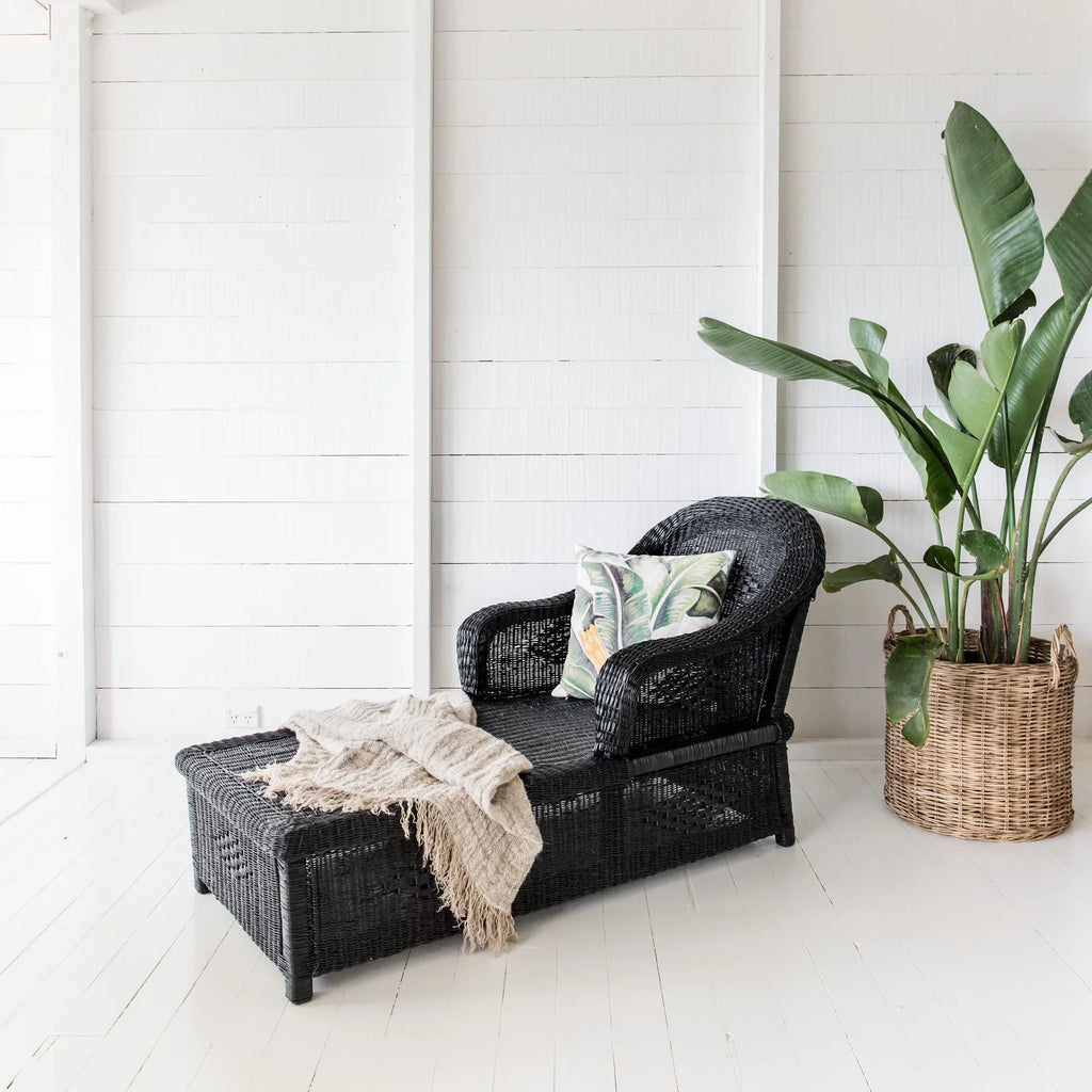 Joyo Classic Woven Cane Lounger