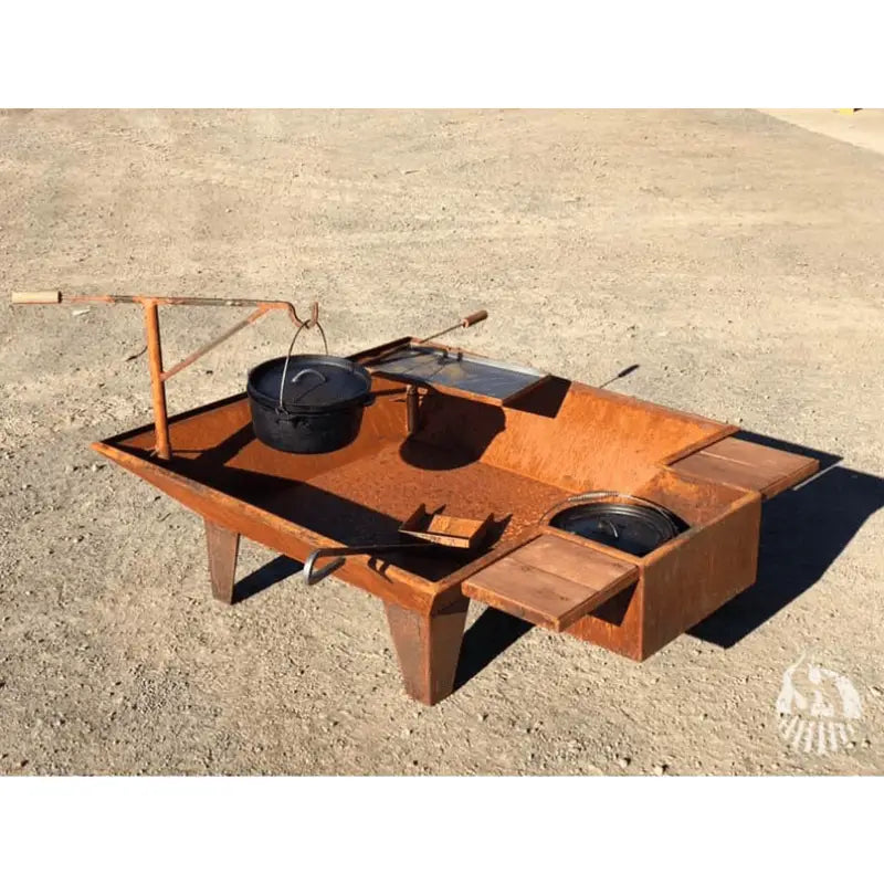 Regus Iron and Fire Camp Oven Pit
