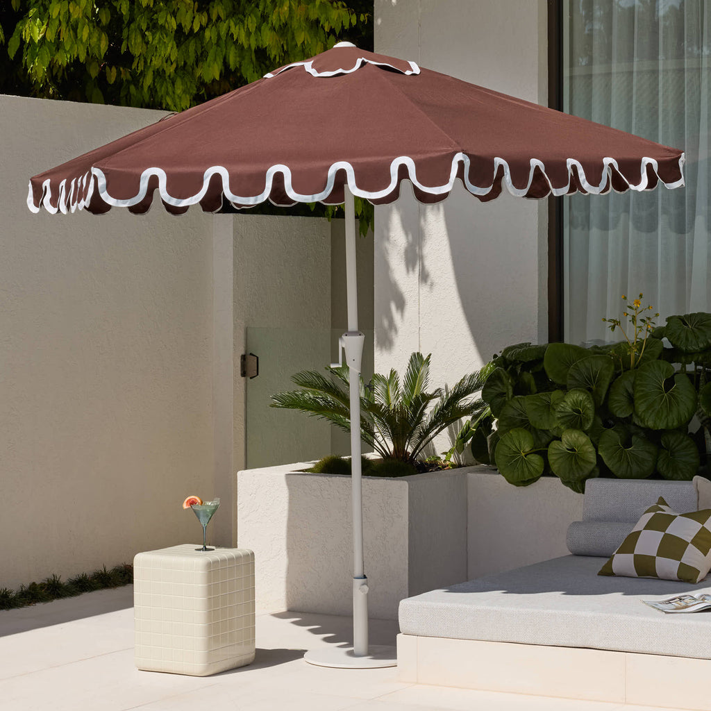 Mendosa 2.7m Scalloped Market Umbrella