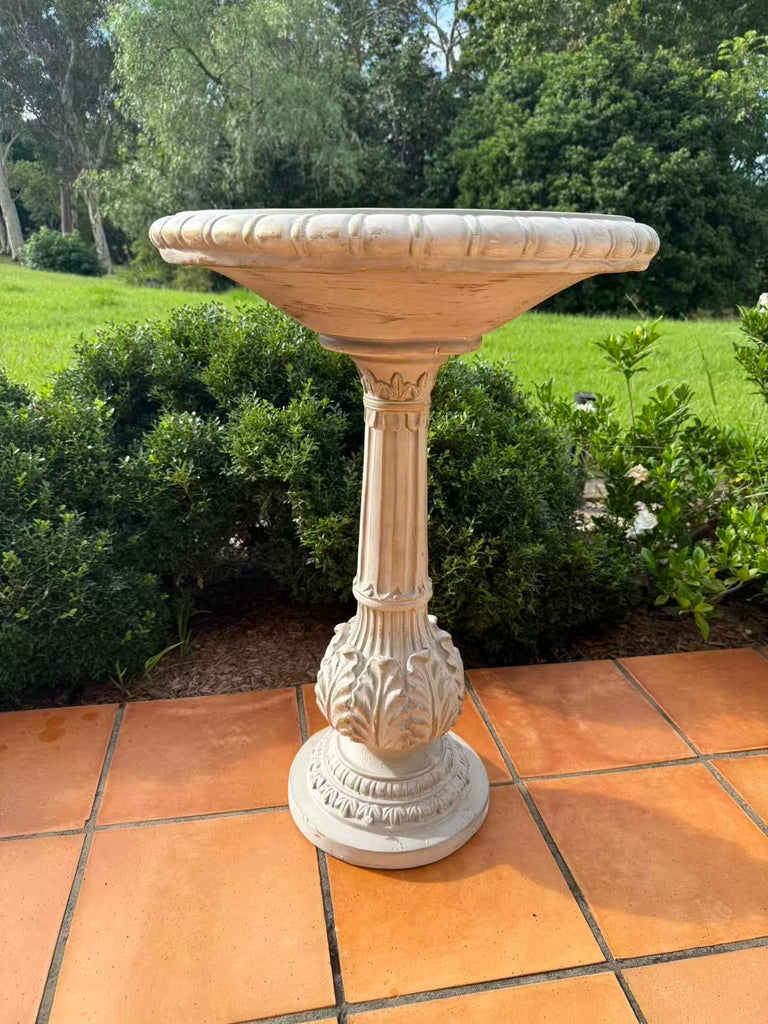 Nyx Stylish White Birdbath Garden Decoration
