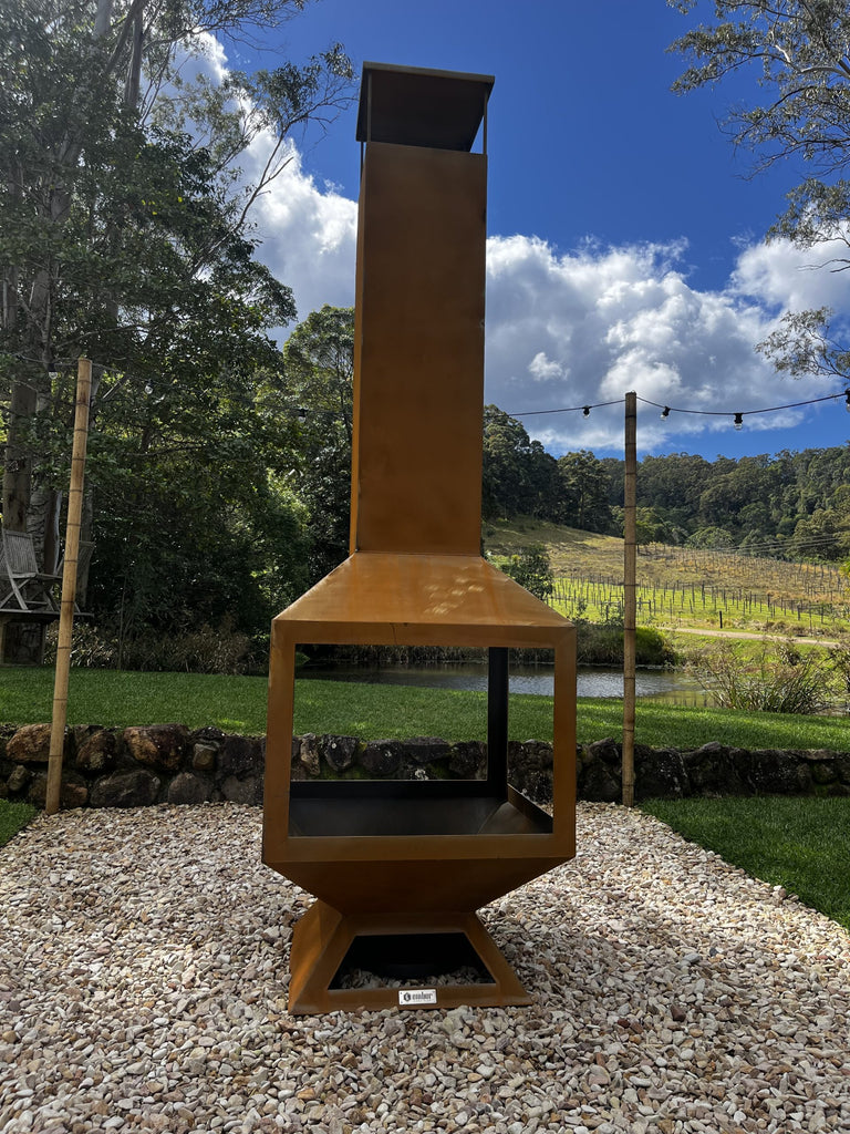 Gargantua Super Deluxe Outdoor Fireplace