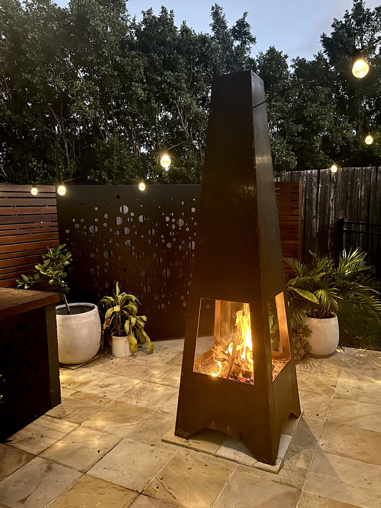 Jara Outdoor Fireplace