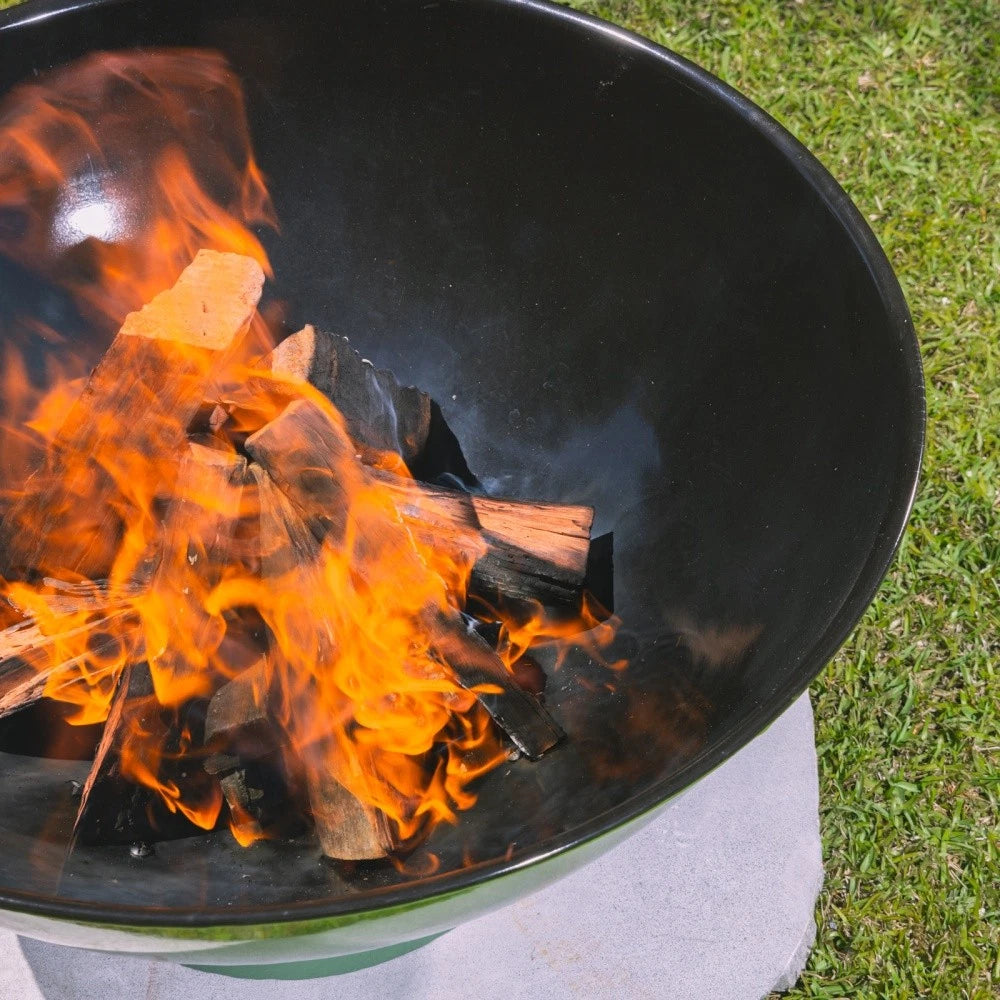 Thermae Enamelled Fire Bowl Pit W/ Pedestal Base. 73cm