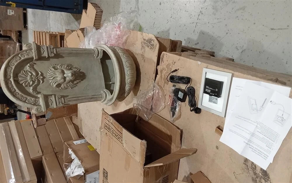 Jungle King Solar Wall Fountain. 77CM Beige