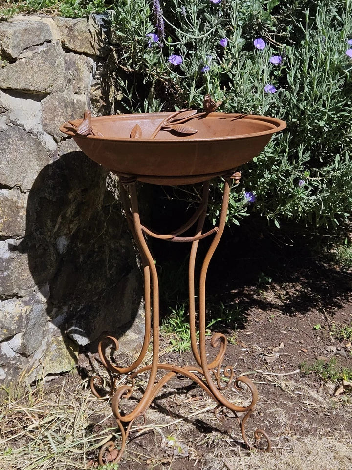 Alouette French Style Large Birdfeed/Birdbath