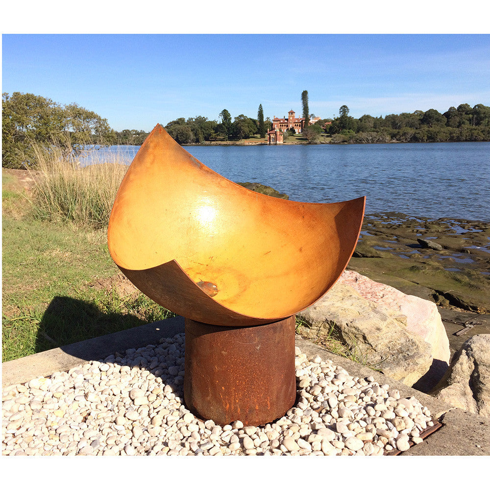 The Bonaventura Cast Iron Antique Rust Firepit