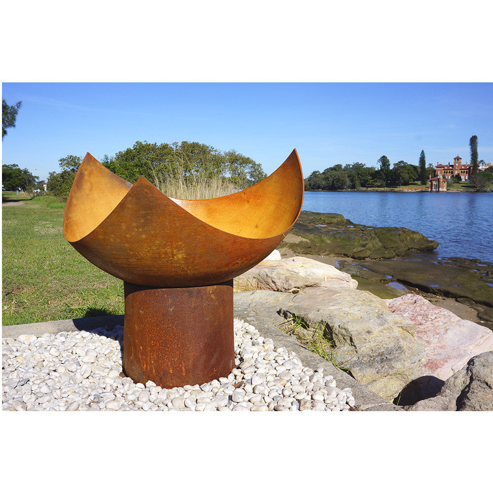 The Bonaventura Cast Iron Antique Rust Firepit