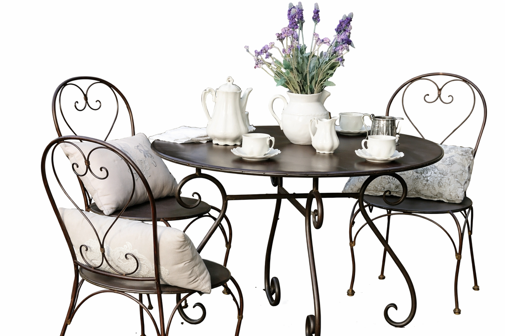Sainte Marie Antique-style 4 Person Classic Bistro Set